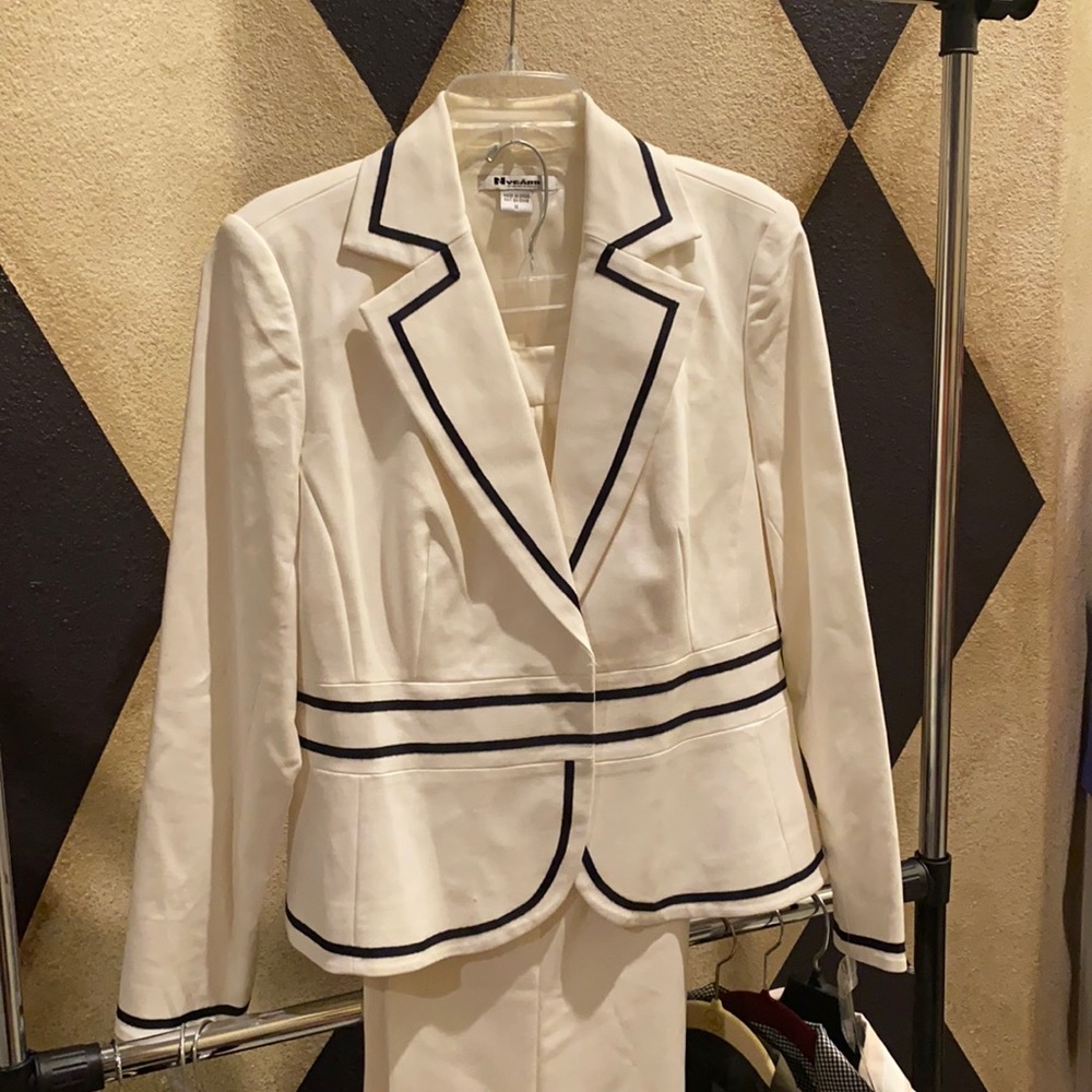 Nygard white with black pinstripe pant suit